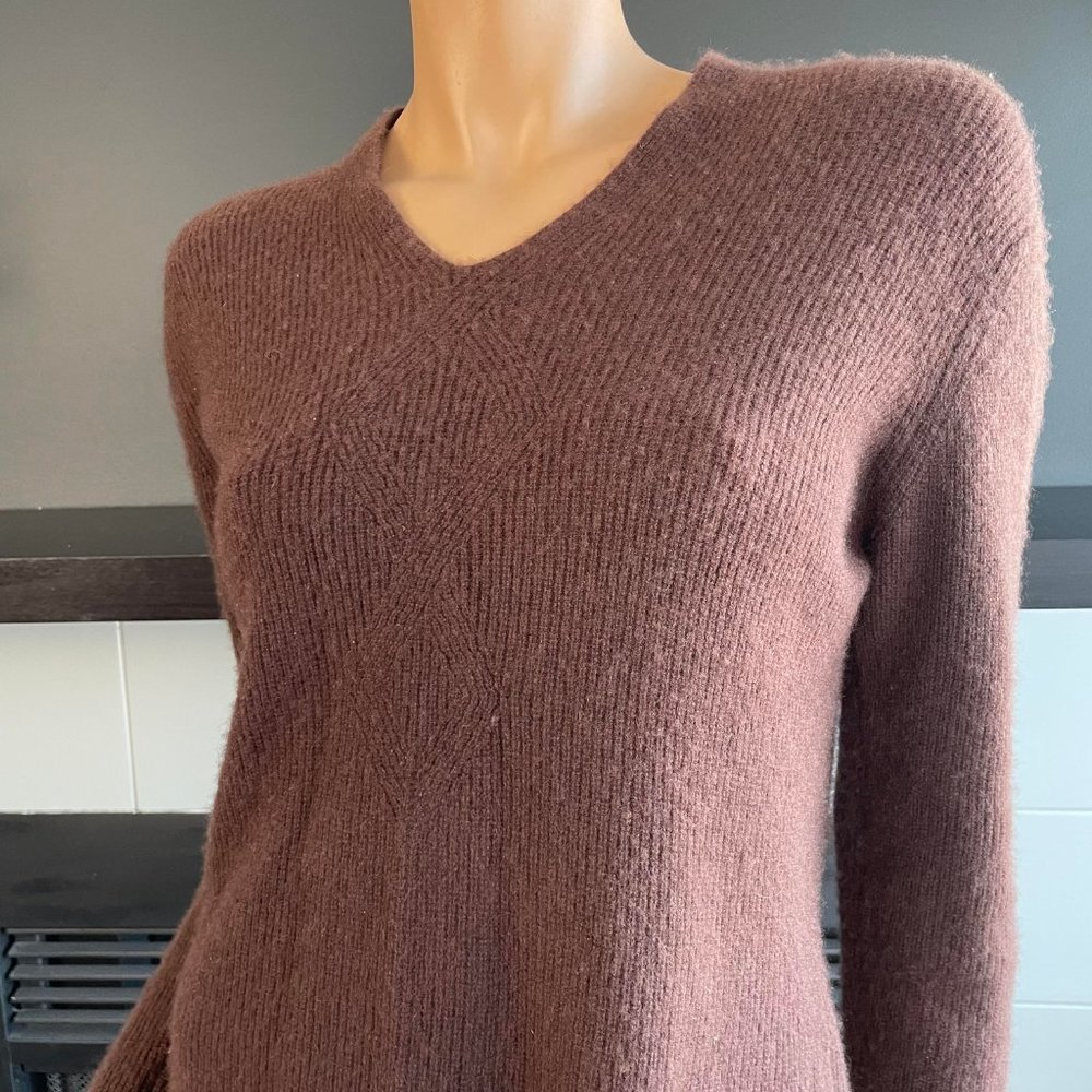 Beutler Brown 100% Cashmere Sweater - Picture 2 of 9